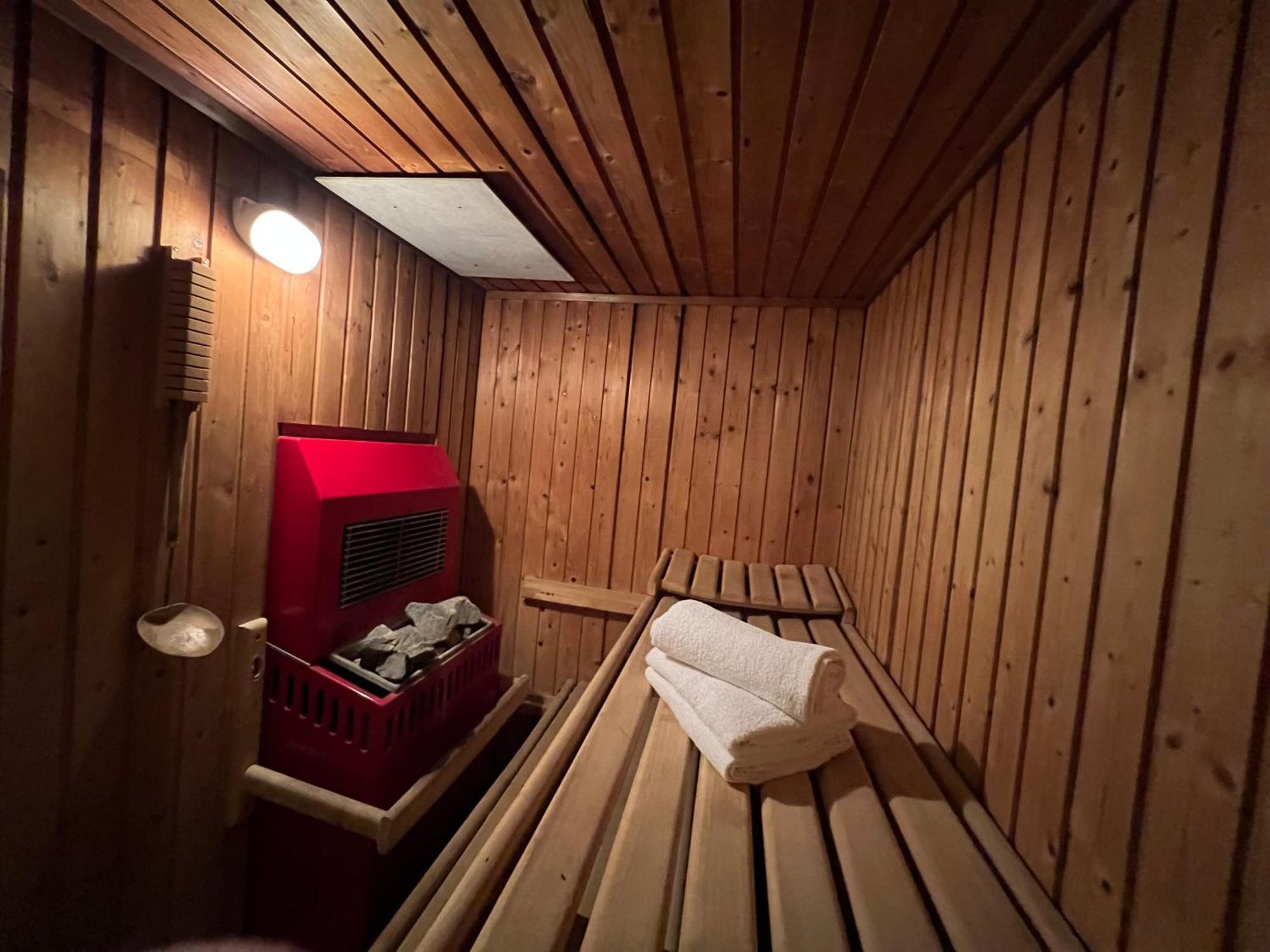 Gasthof Hotel Zur Post Egloffstein Bagian luar foto