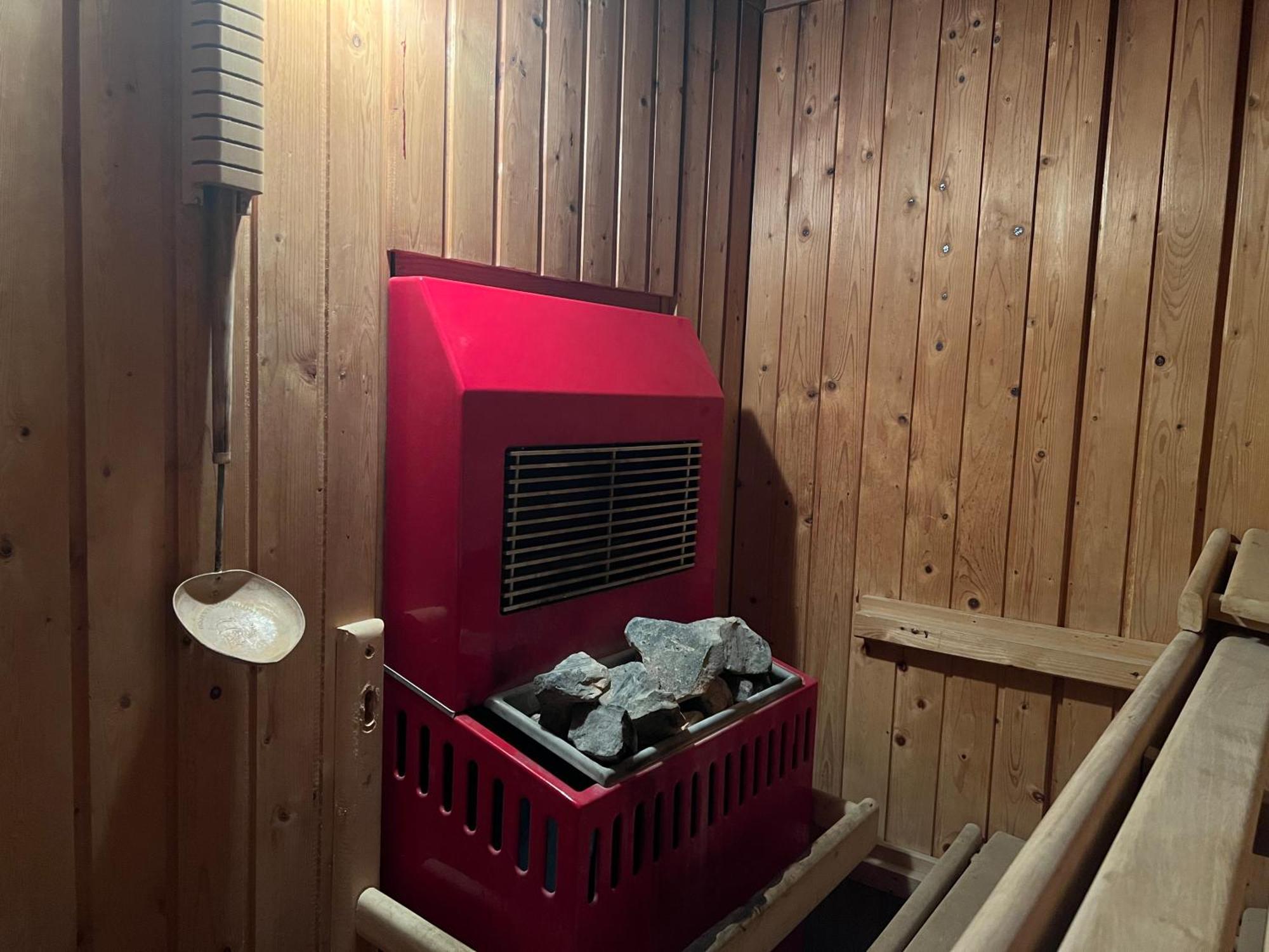 Gasthof Hotel Zur Post Egloffstein Bagian luar foto