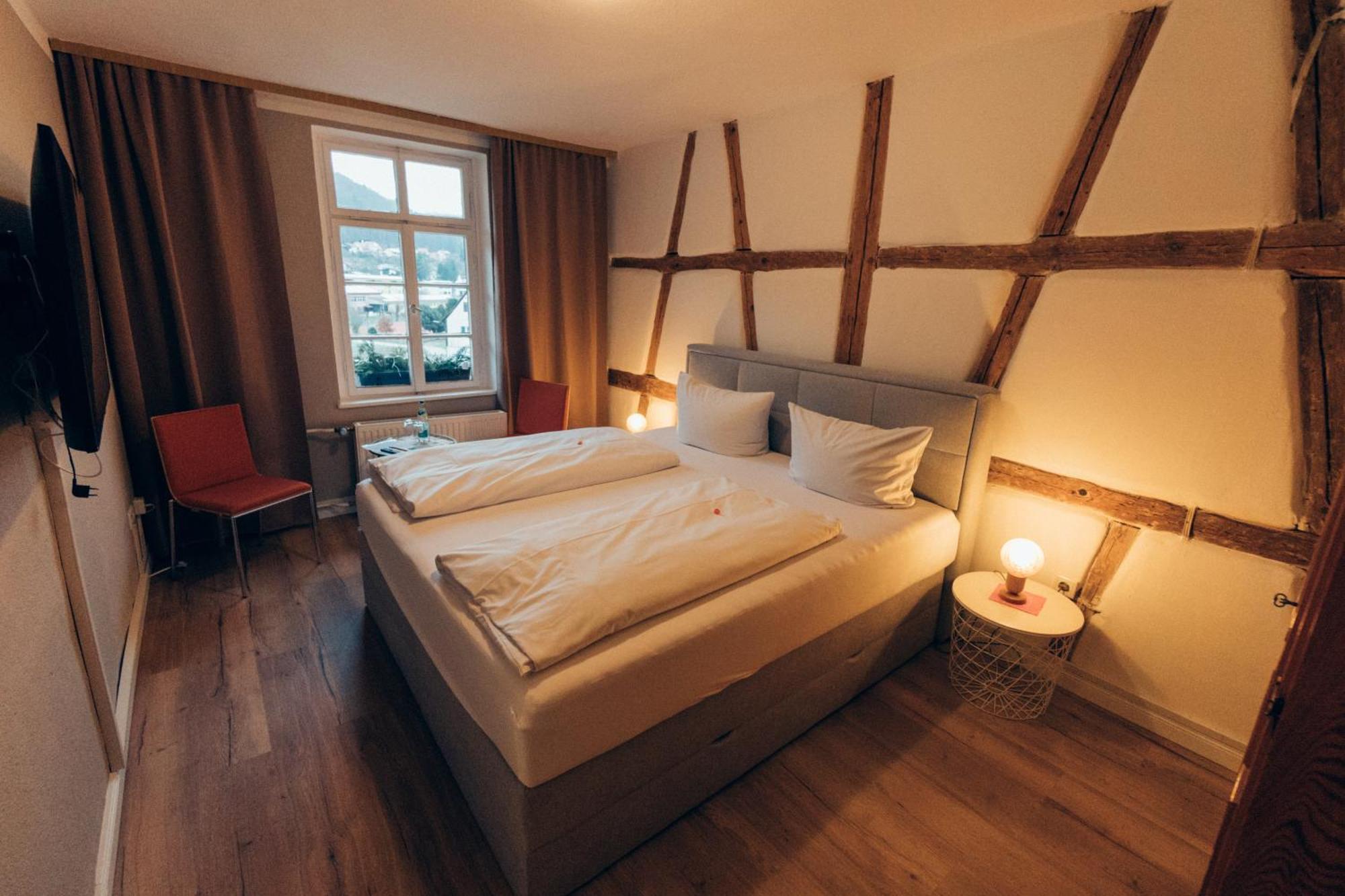 Gasthof Hotel Zur Post Egloffstein Bagian luar foto