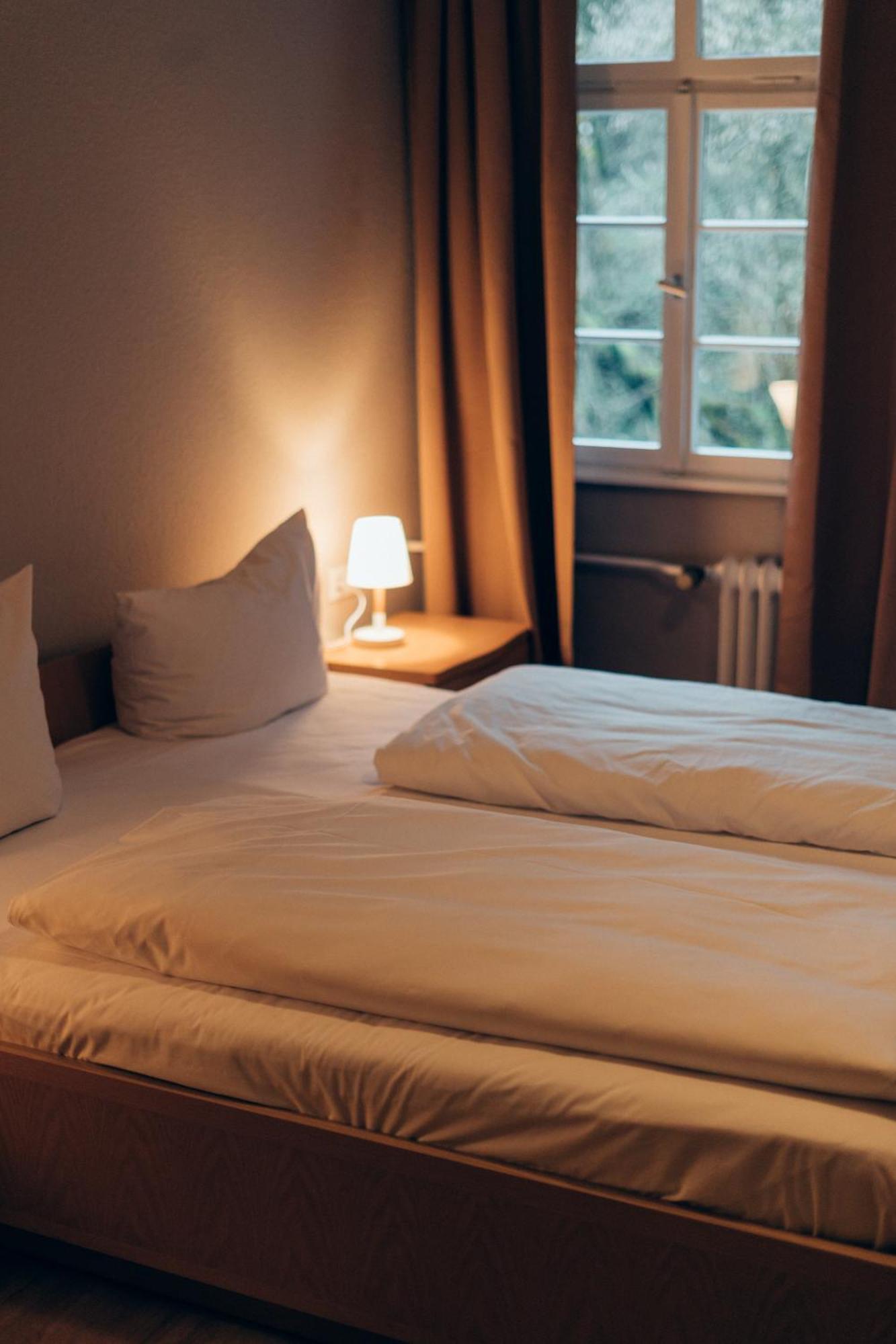 Gasthof Hotel Zur Post Egloffstein Bagian luar foto