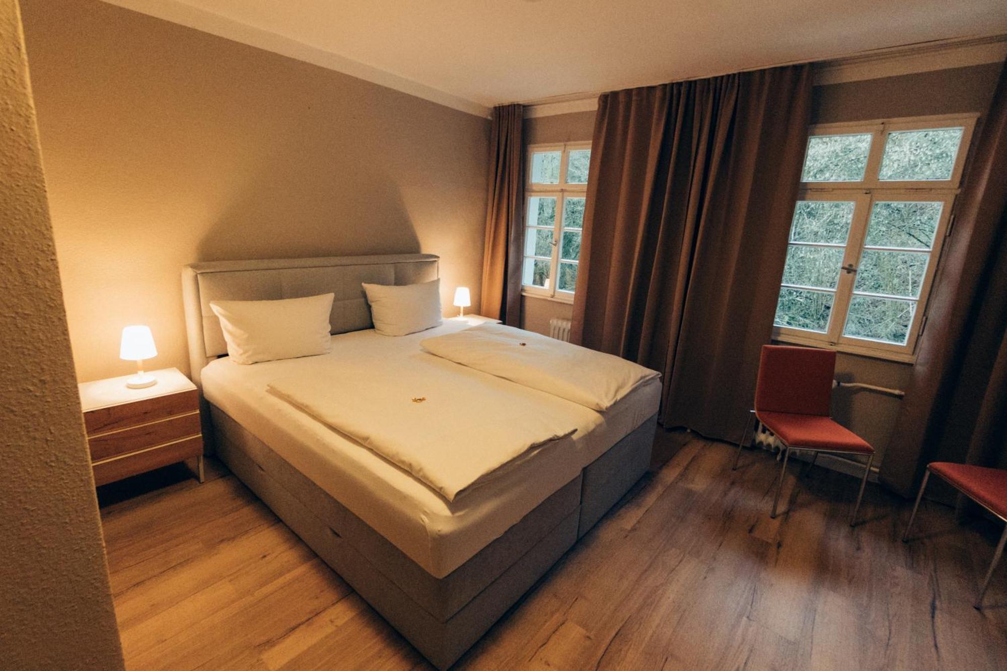 Gasthof Hotel Zur Post Egloffstein Bagian luar foto