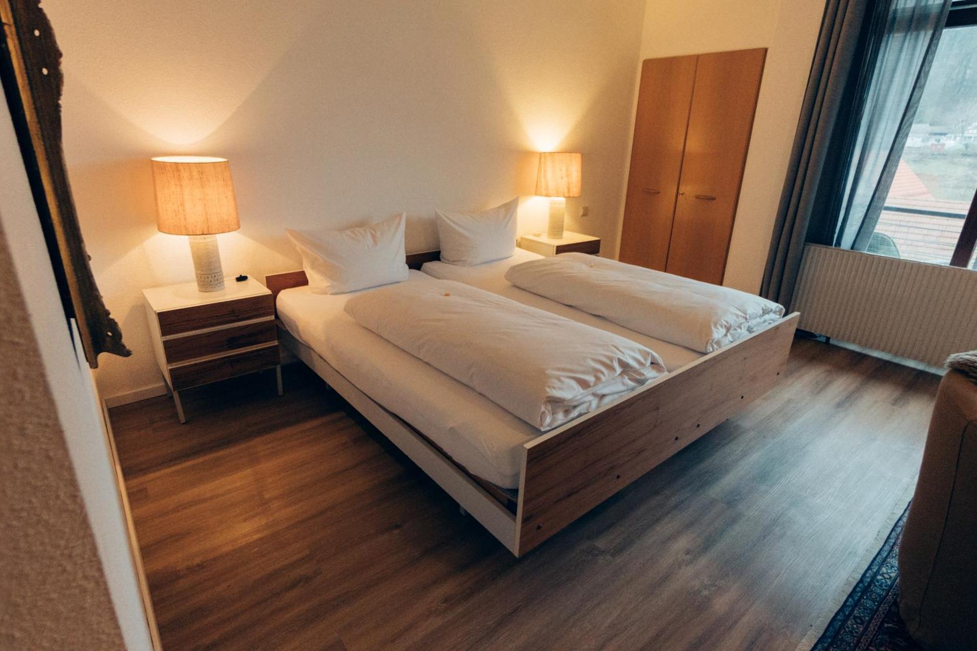 Gasthof Hotel Zur Post Egloffstein Bagian luar foto
